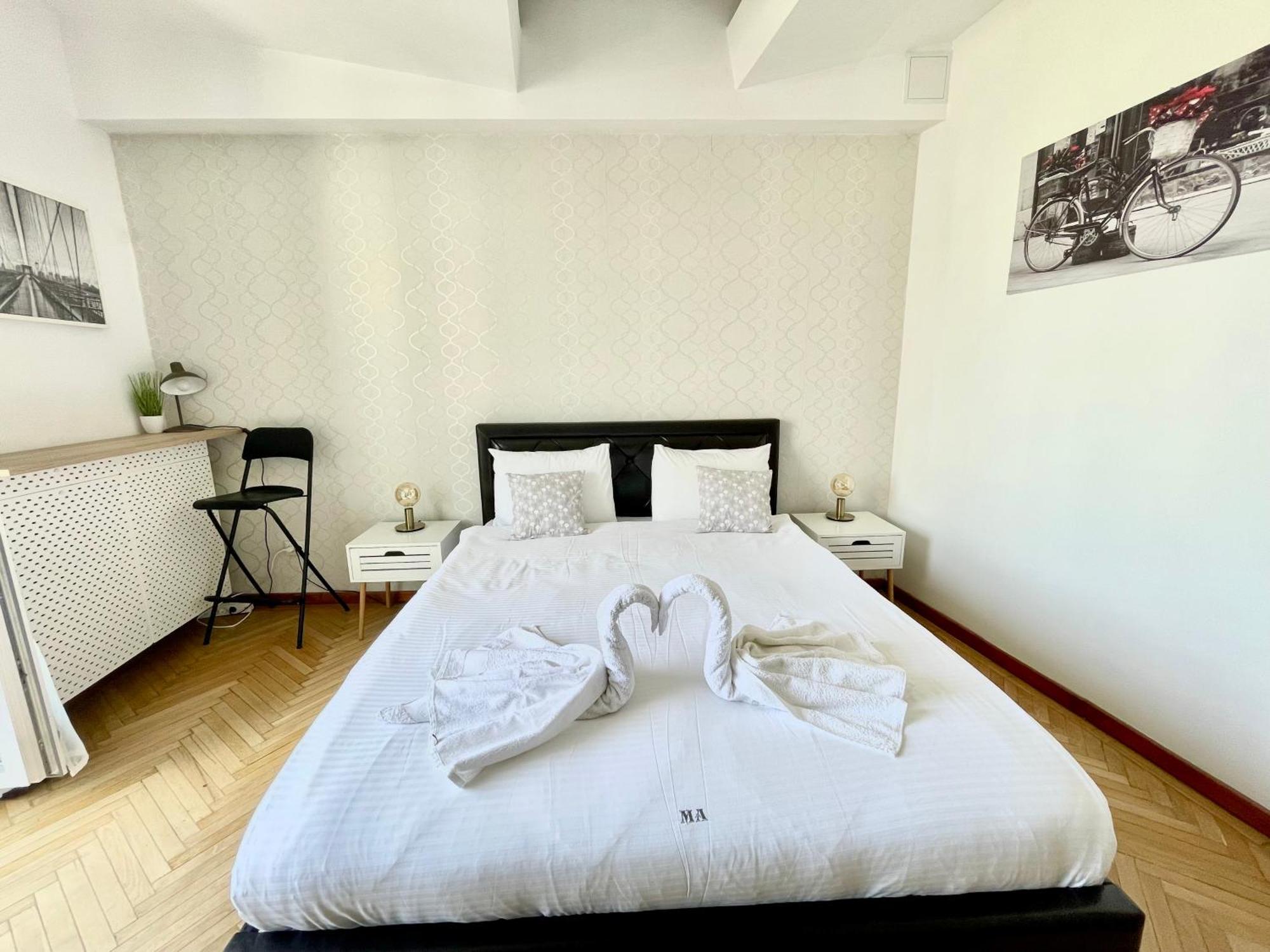 Metropole Apartments - Old City Bukarest Eksteriør billede